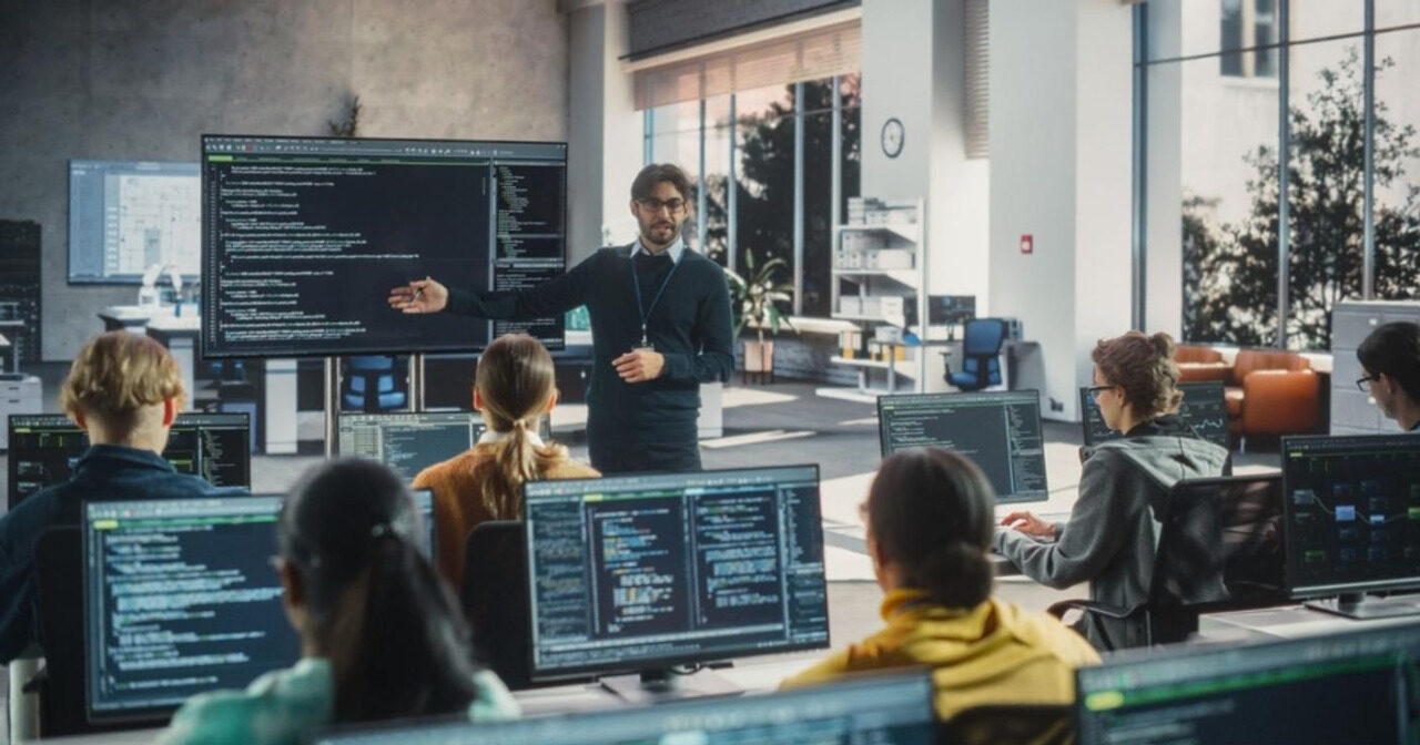 How to become an AI Engineer in Australia roadmap for enterprise leaders.
